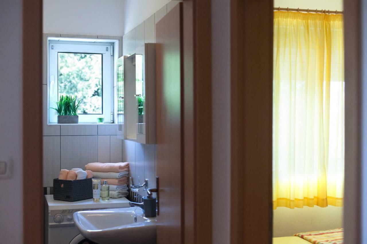 Apartment Helga Ližnjan Eksteriør bilde