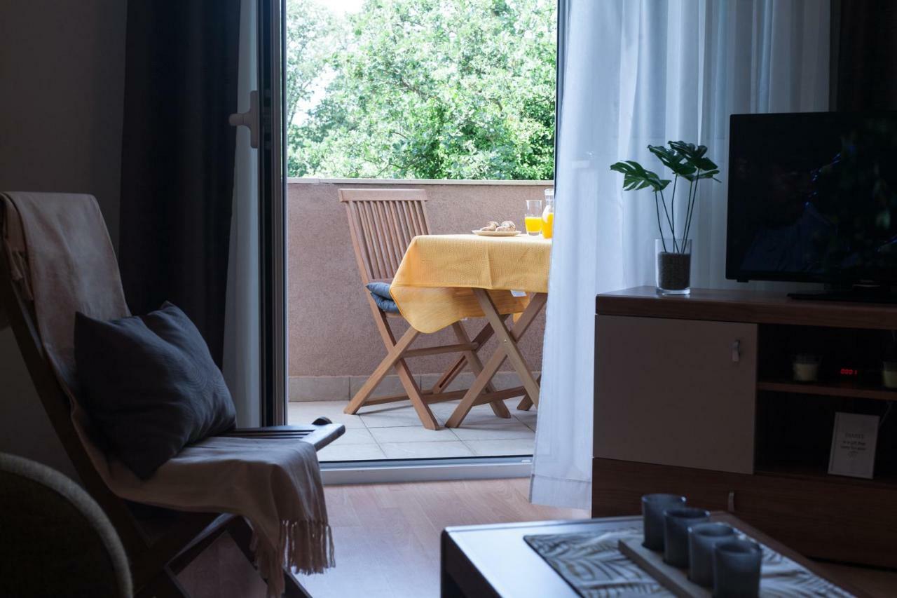 Apartment Helga Ližnjan Eksteriør bilde