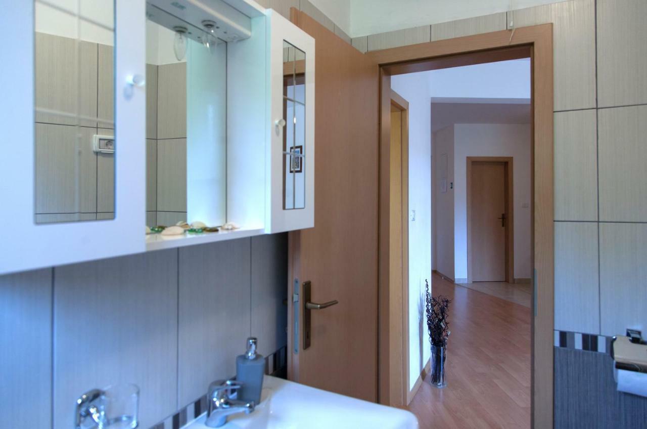 Apartment Helga Ližnjan Eksteriør bilde
